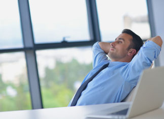 Jak założyć profesjonalny sklep internetowy