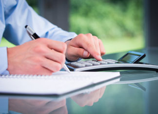 Jak wybrać odpowiednie oprogramowanie do zarządzania magazynem?