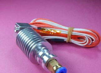 Ile bierze DJ za występ w klubie?