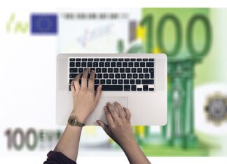 Ile zarabia grafik komputerowy po studiach?